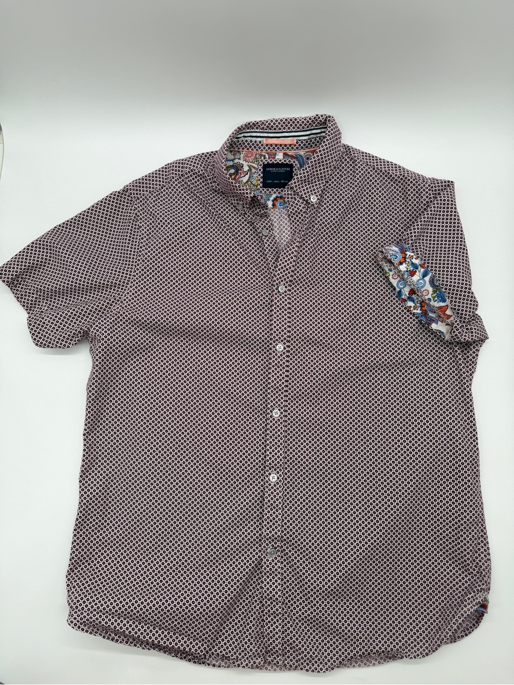 Ricky Singh Men's Large Shirt Geometric Paisley Accent Short Sleeve Burgundy